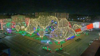 Weather camera view of Walton�s 5 & 10.