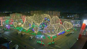 Weather camera view of Walton�s 5 & 10.