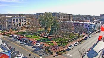 Weather camera view of Walton�s 5 & 10.