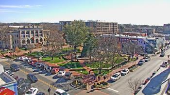 Weather camera view of Walton�s 5 & 10.