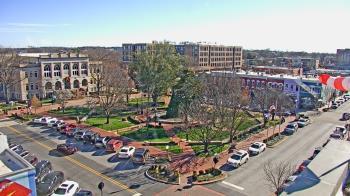 Weather camera view of Walton�s 5 & 10.