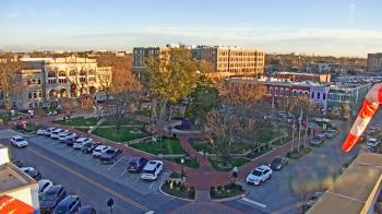 Weather camera view of Walton�s 5 & 10.