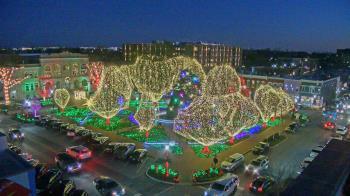 Weather camera view of Walton�s 5 & 10.