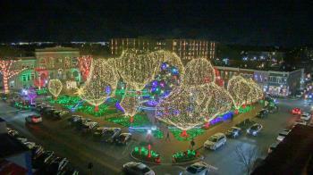 Weather camera view of Walton�s 5 & 10.