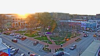 Weather camera view of Walton�s 5 & 10.