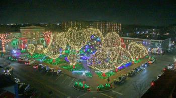 Weather camera view of Walton�s 5 & 10.