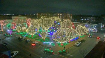 Weather camera view of Walton�s 5 & 10.