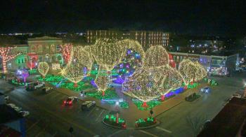 Weather camera view of Walton�s 5 & 10.