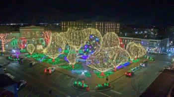 Weather camera view of Walton�s 5 & 10.