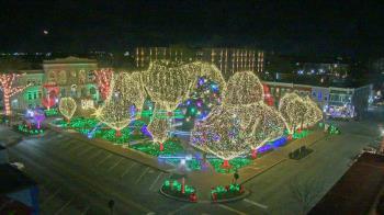 Weather camera view of Walton�s 5 & 10.