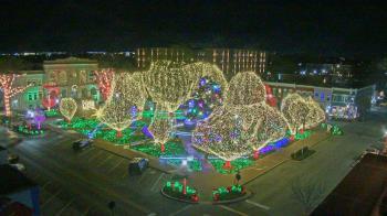 Weather camera view of Walton�s 5 & 10.