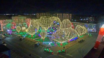 Weather camera view of Walton�s 5 & 10.