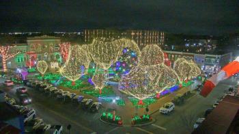 Weather camera view of Walton�s 5 & 10.