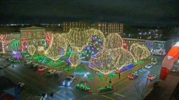 Weather camera view of Walton�s 5 & 10.