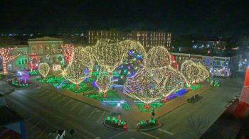 Weather camera view of Walton�s 5 & 10.