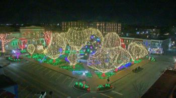 Weather camera view of Walton�s 5 & 10.