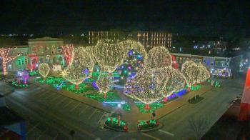 Weather camera view of Walton�s 5 & 10.