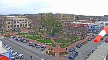 Weather camera view of Walton�s 5 & 10.