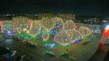 Weather camera view of Walton�s 5 & 10.