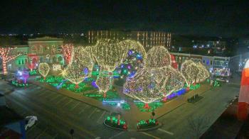 Weather camera view of Walton�s 5 & 10.