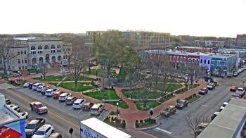 Weather camera view of Walton�s 5 & 10.