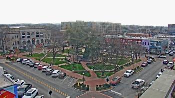 Weather camera view of Walton�s 5 & 10.