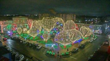 Weather camera view of Walton�s 5 & 10.