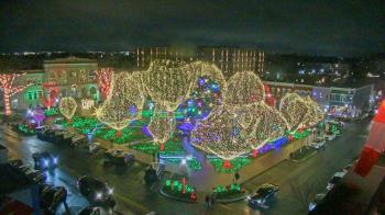 Weather camera view of Walton�s 5 & 10.