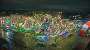 Weather camera view of Walton�s 5 & 10.