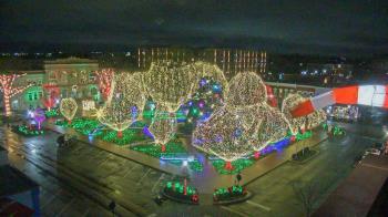 Weather camera view of Walton�s 5 & 10.