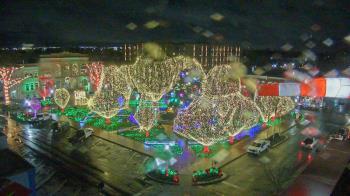 Weather camera view of Walton�s 5 & 10.