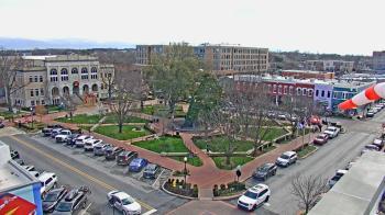 Weather camera view of Walton�s 5 & 10.