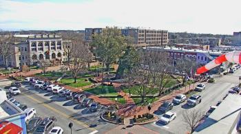 Weather camera view of Walton�s 5 & 10.