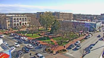 Weather camera view of Walton�s 5 & 10.