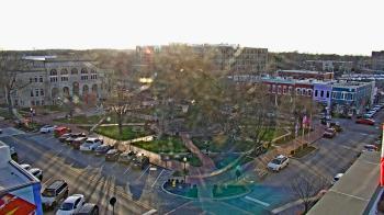 Weather camera view of Walton�s 5 & 10.