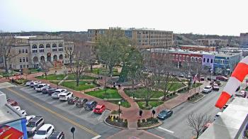 Weather camera view of Walton�s 5 & 10.