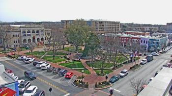 Weather camera view of Walton�s 5 & 10.