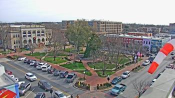 Weather camera view of Walton�s 5 & 10.