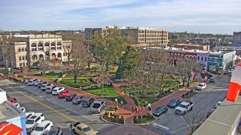 Weather camera view of Walton�s 5 & 10.