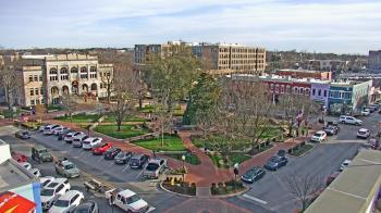 Weather camera view of Walton�s 5 & 10.