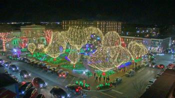 Weather camera view of Walton�s 5 & 10.