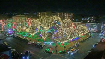 Weather camera view of Walton�s 5 & 10.