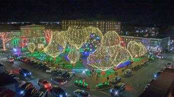 Weather camera view of Walton�s 5 & 10.