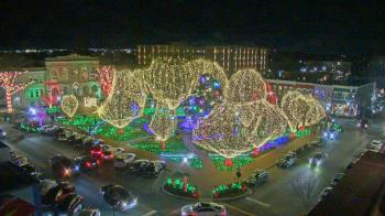 Weather camera view of Walton�s 5 & 10.