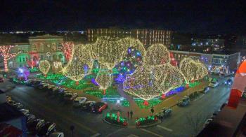 Weather camera view of Walton�s 5 & 10.