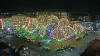 Weather camera view of Walton�s 5 & 10.