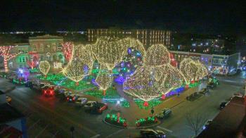 Weather camera view of Walton�s 5 & 10.