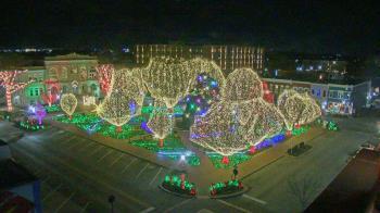 Weather camera view of Walton�s 5 & 10.