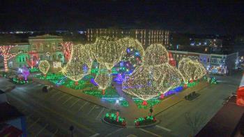 Weather camera view of Walton�s 5 & 10.