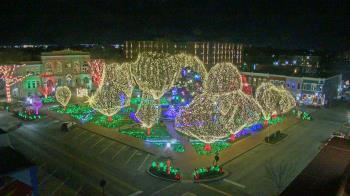 Weather camera view of Walton�s 5 & 10.